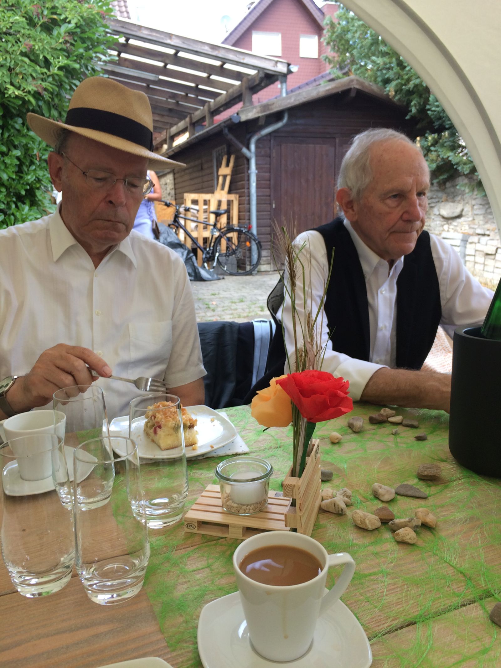 0AA57341-3D66-4112-A241-8E6304889DDC