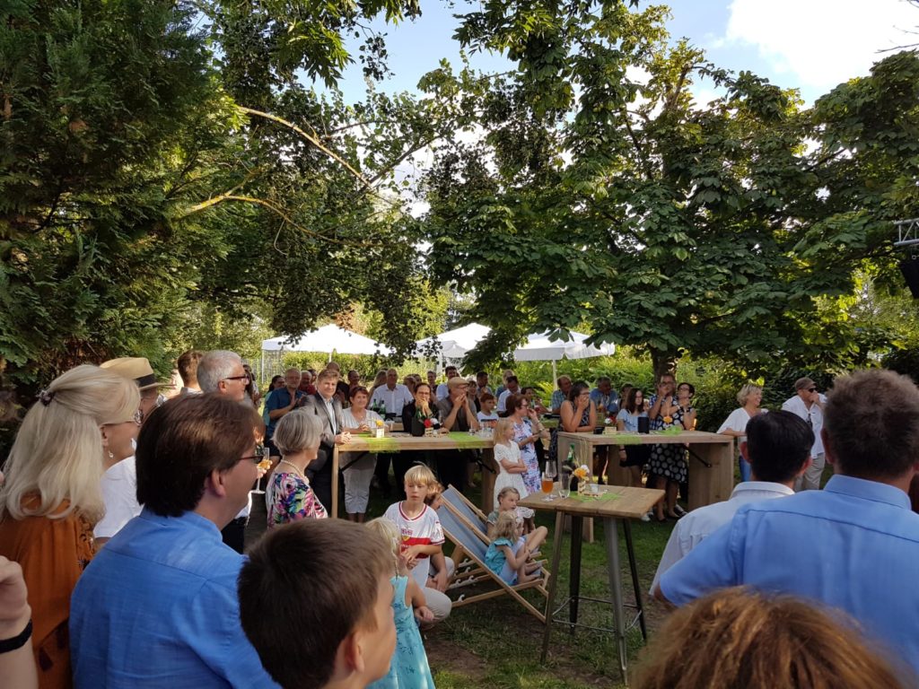 A2DFA883-E216-4241-ABB1-C9CB6758F193