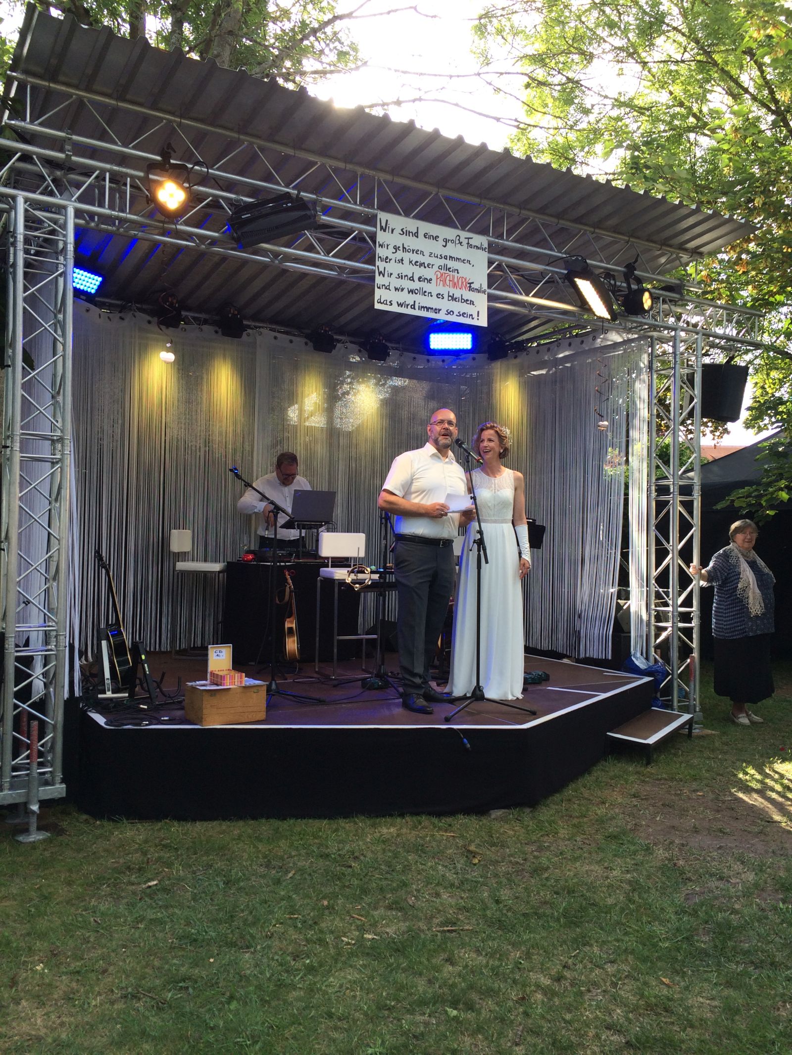 AC4ABAC6-9320-4085-A25F-0CAC43653BCA