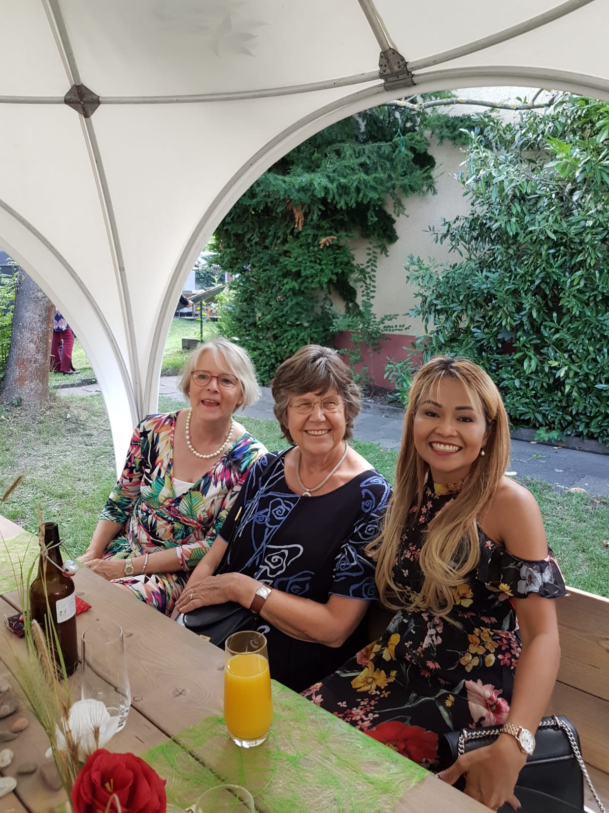 CFFE830A-4DC1-474B-BD66-02F2D14F300F