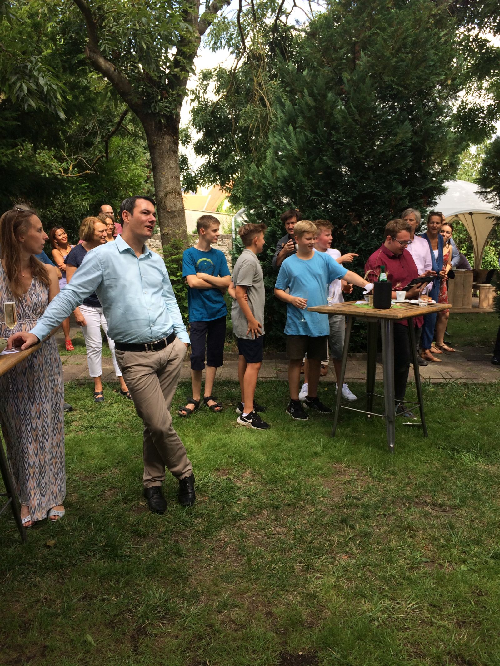 EA2F9D06-1B30-42FD-9B39-C31C195D43B3