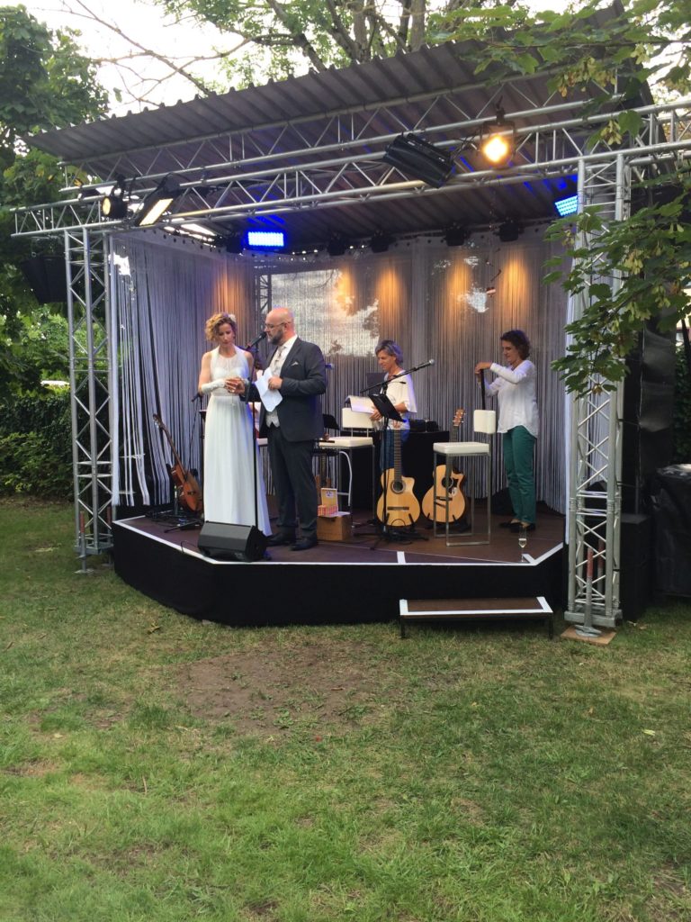 EB854545-15AF-443C-B580-35265DDDEE04